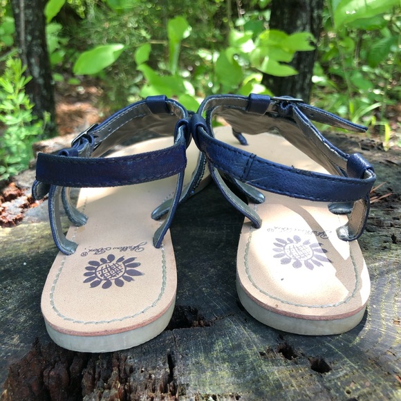 Yellow Box Shoes Yellow Box Sandals Embroidered 55 Dark Blue Thong